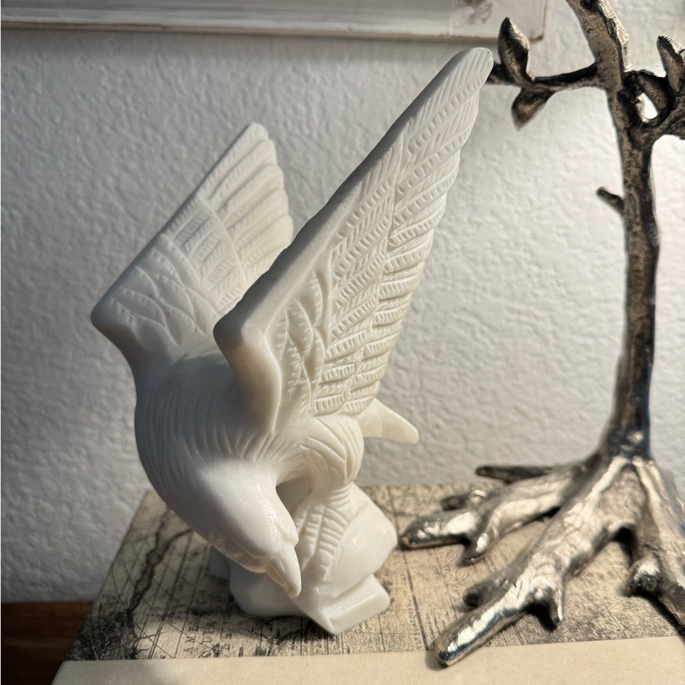 MCM Home Dector Vintage figurines statuette handmade white marble stone Eagle
